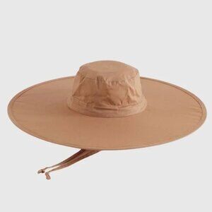 BAGGU packable sun hat in adobe (tan) - wide brim